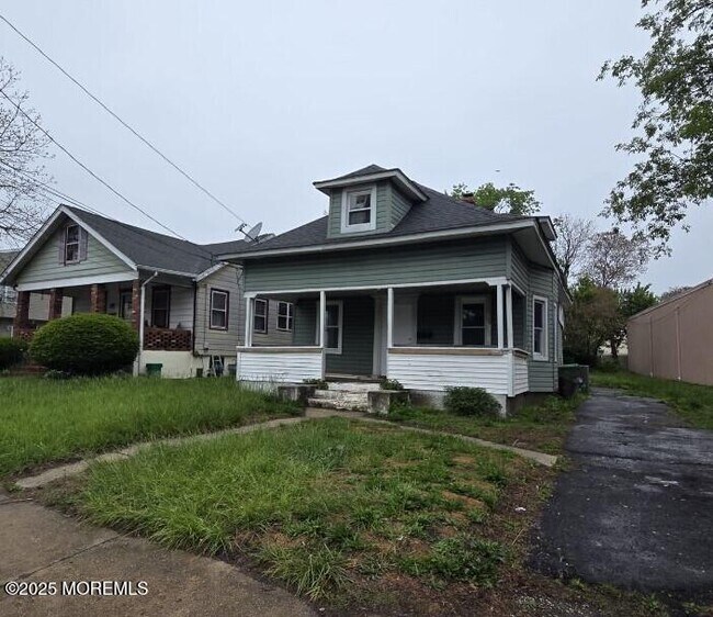 Primary Photo - 1115 9th Ave