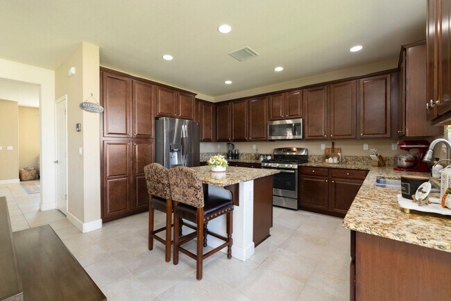 Building Photo - Spacious Home in Damonte Ranch - Large Backyard!