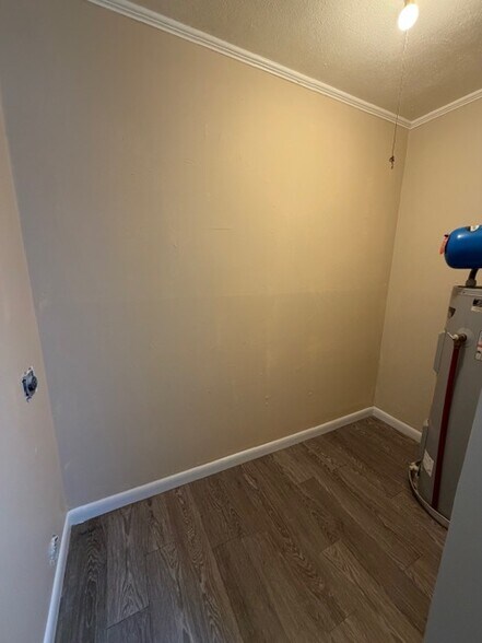 Building Photo - 3304 Martin Ave