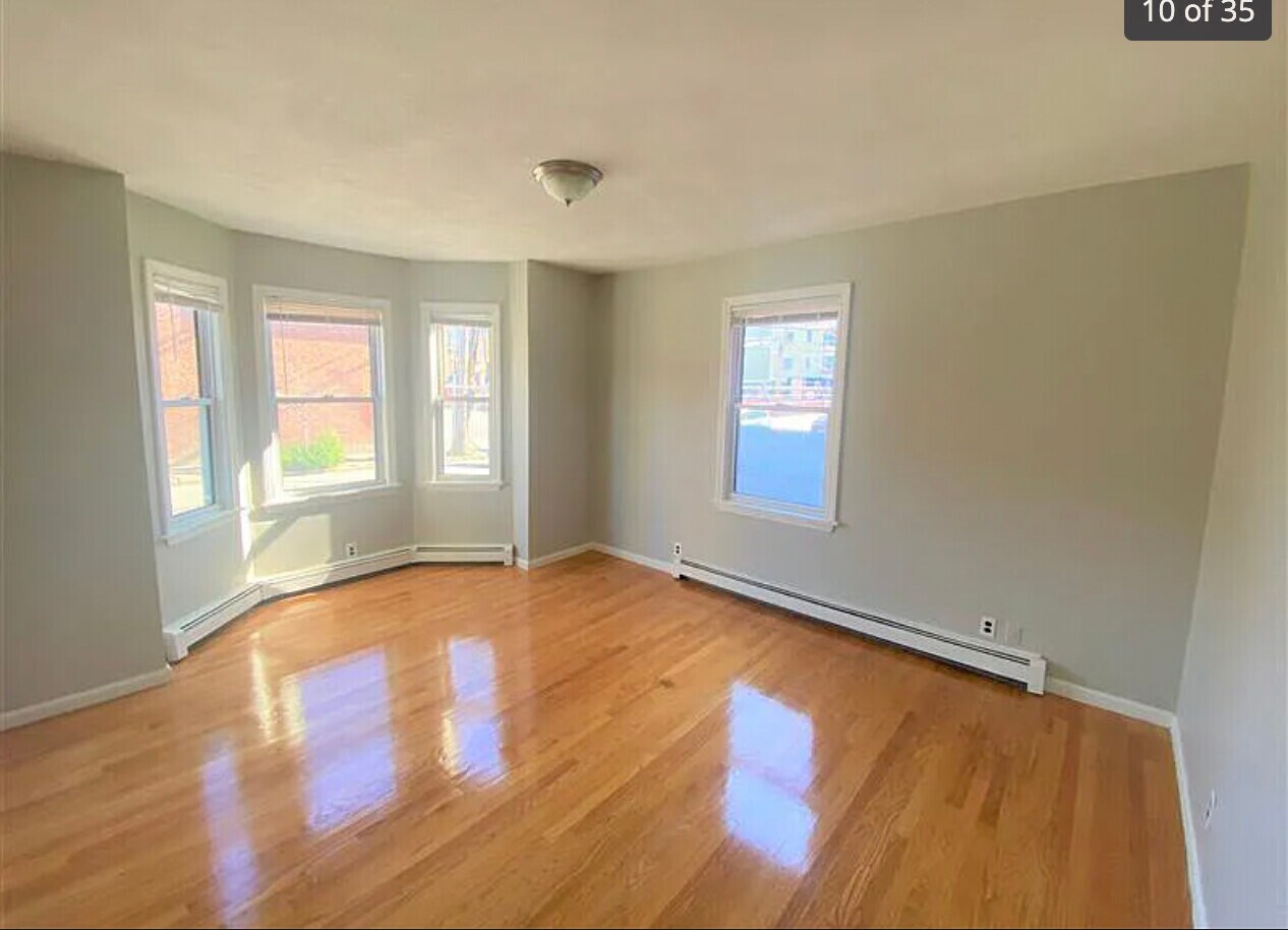 Building Photo - 61 Webster Ave