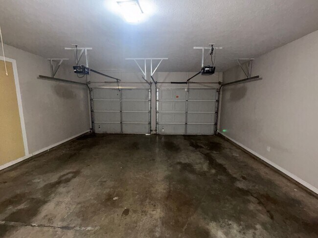 Building Photo - For Rent in Brandon School District!