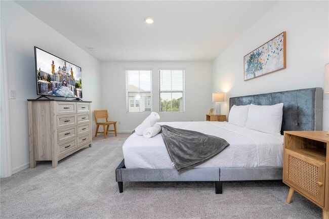 Building Photo - 686 Longboat Dr