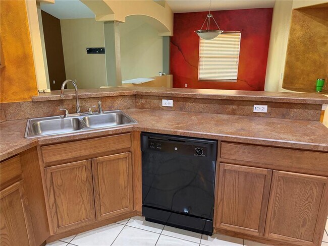 Building Photo - 1754 Altavista Cir