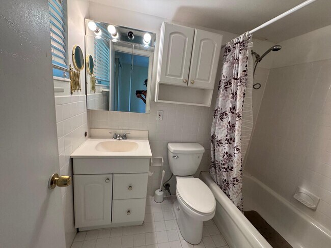 Building Photo - 4500 N Flagler Dr