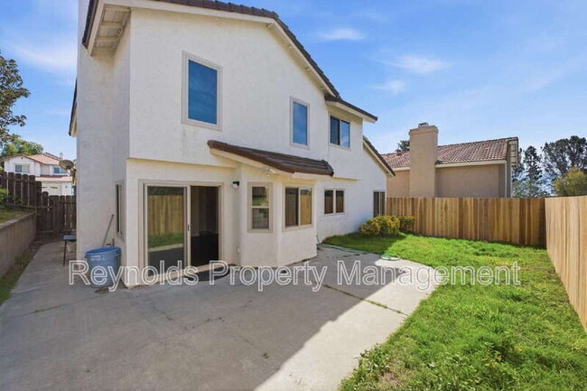 Building Photo - 9462 Pipilo St