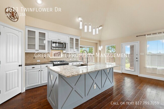 Building Photo - 2613 Twinflower Dr