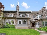 Building Photo - 1002 N 65th St