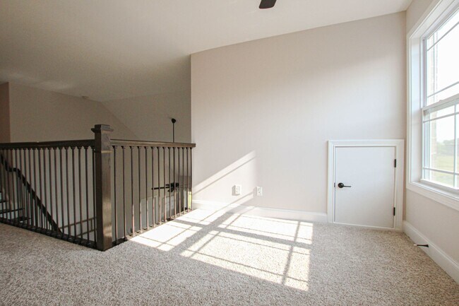 Building Photo - Pet Friendly in Sango!