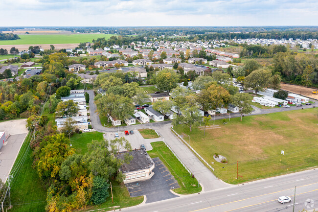 Aerial Photo - Shamrock Mobile Home Village