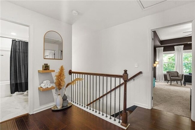 Building Photo - 580 Morrow Ln