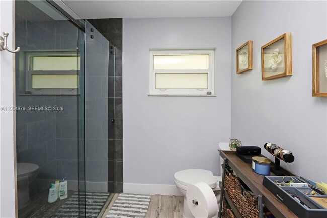 Building Photo - 6011 Manchester Ln