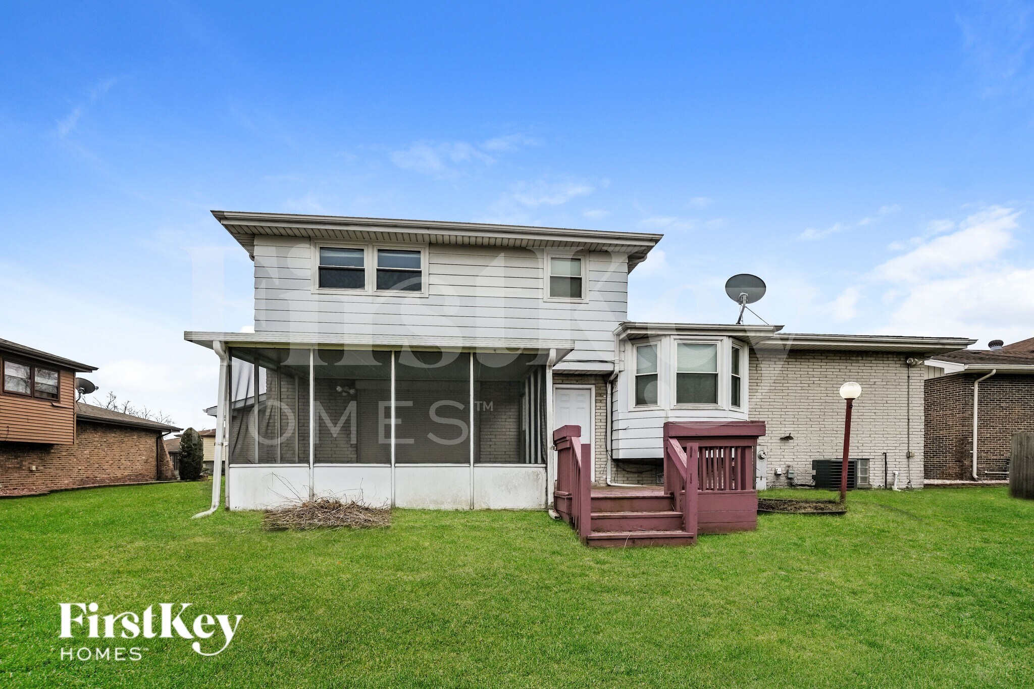 Building Photo - 744 194th St