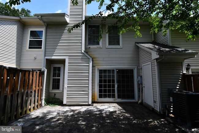 Building Photo - 13703 Lord Sterling Pl