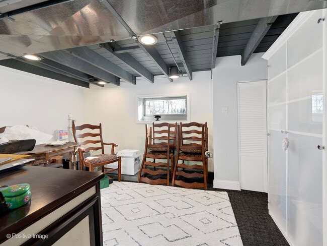 Building Photo - 318 Bluff Ave