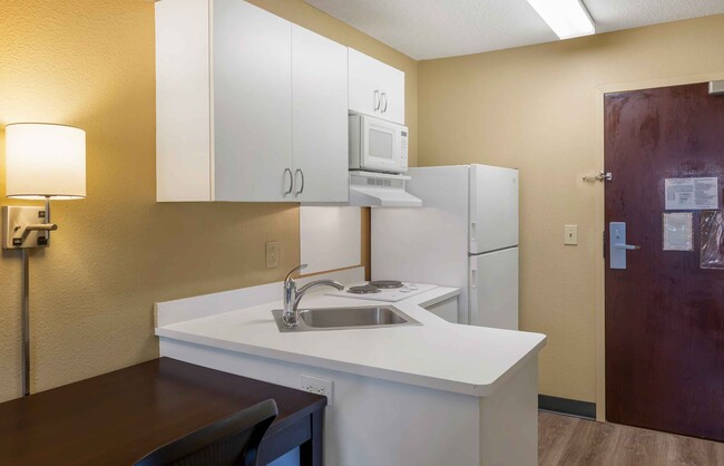 Building Photo - Furnished Studio-Boston - Tewksbury