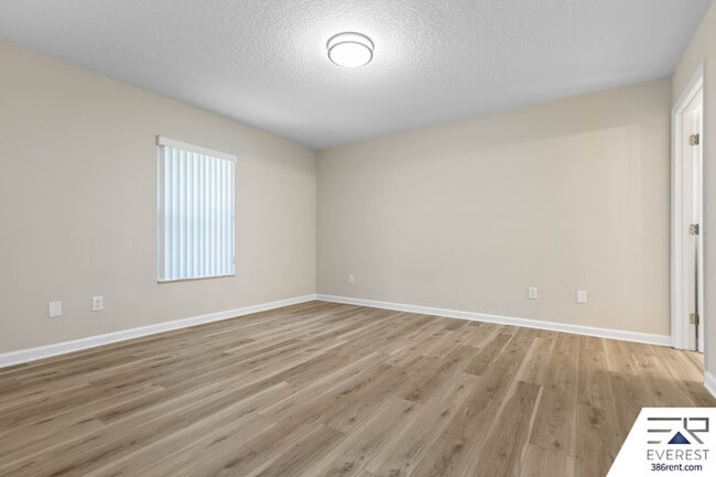 Building Photo - 51 Seaton Valley Path