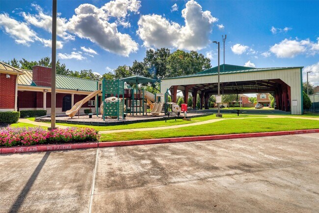 Building Photo - 506 Taskwood Dr