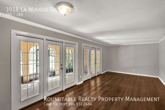 Building Photo - 3918 La Mirada Dr N