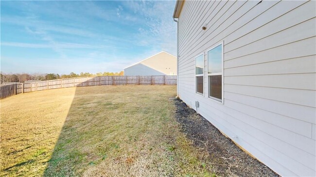 Building Photo - 90 Ingle Dr