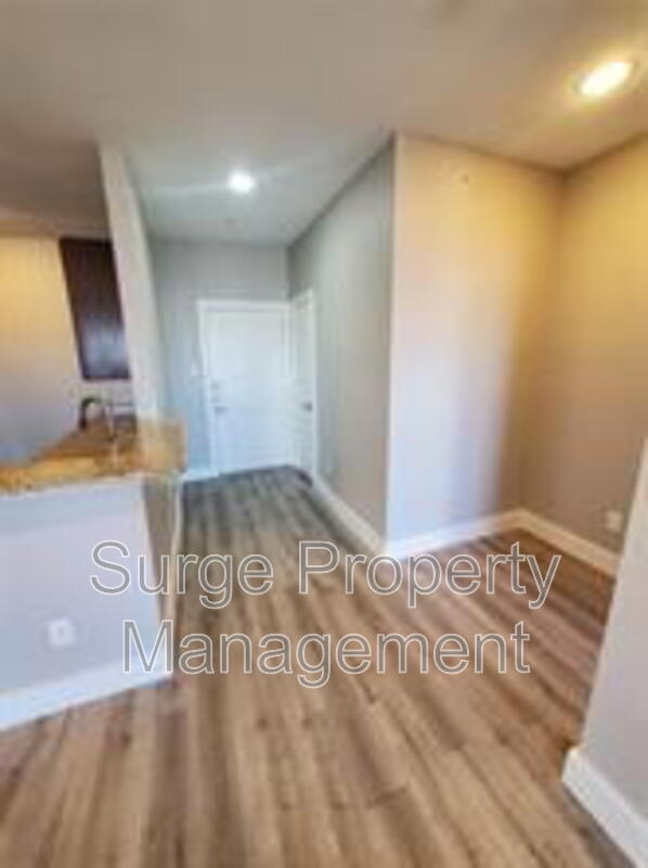 Building Photo - 13609 Pinnacle Cir W