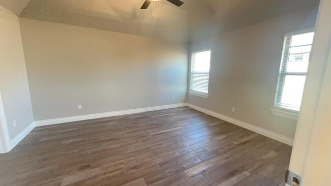 Building Photo - 3224 Porter Dr