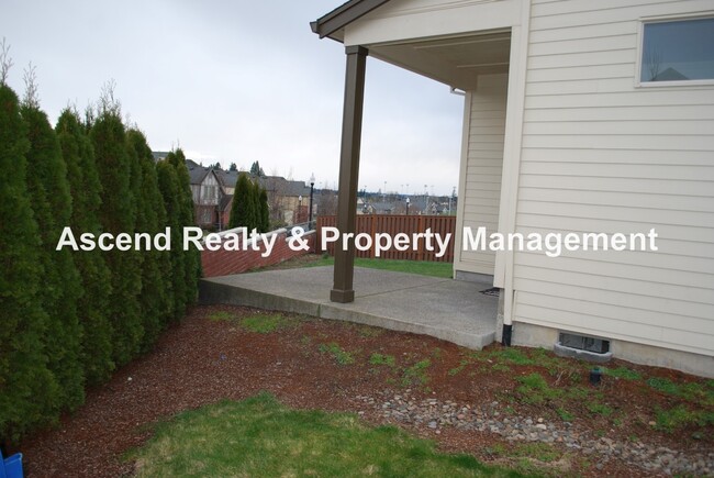 Building Photo - Bethany 4 Bed + Bonus Next to Springville Gourmet Kitchen Bed & Full Bath on Main