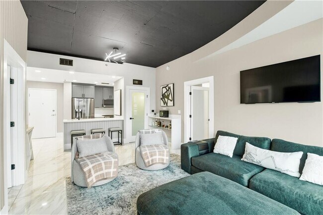 Building Photo - 250 Pharr Rd NE