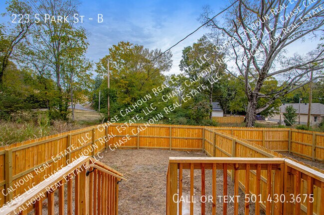 Building Photo - 223 S Park St