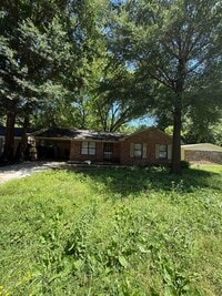 Building Photo - 820 Archie Dr