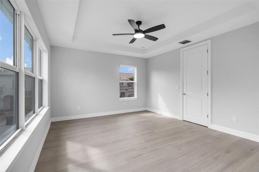 Building Photo - 1595 Evergreen Ter