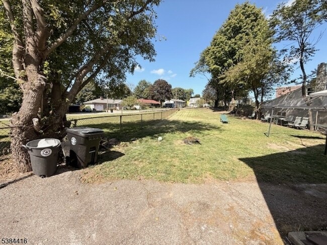 Building Photo - 17 Stoll St