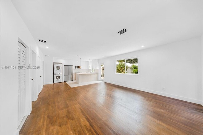 Building Photo - 250 NW 98th St