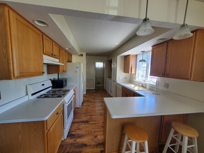 Building Photo - 23 Martin St