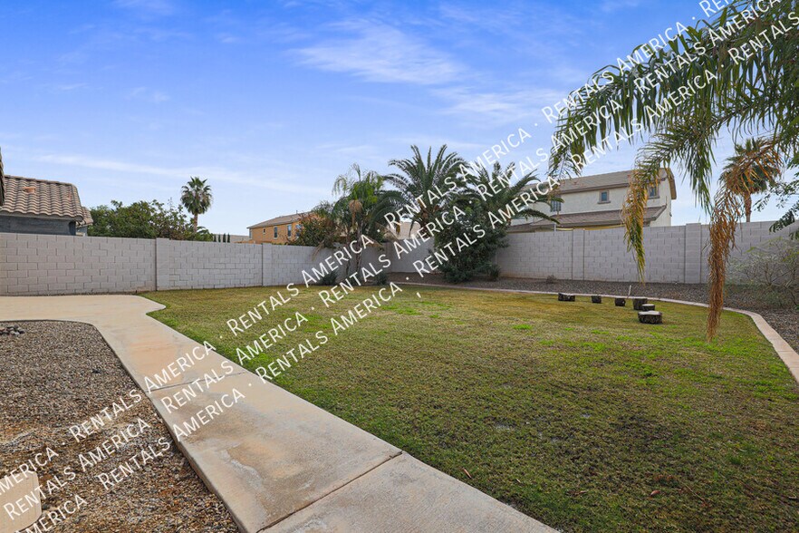 Building Photo - 3461 E Phelps St