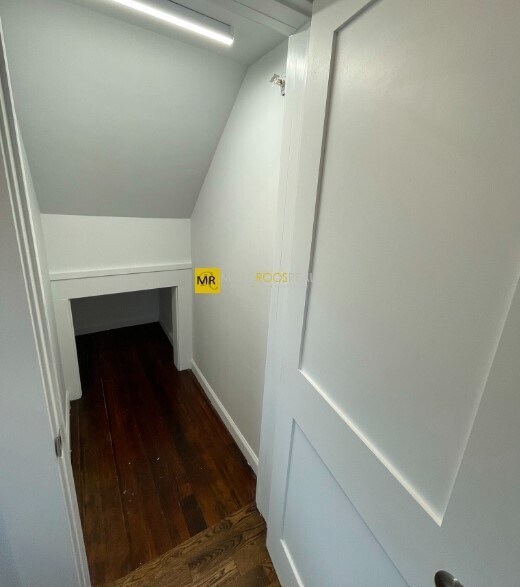 Building Photo - 31 Raymond Ave