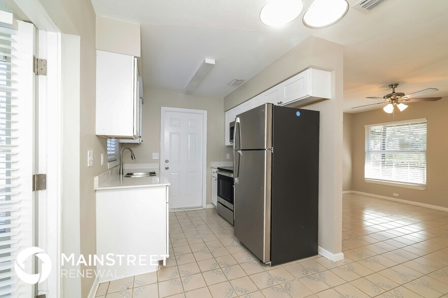 Building Photo - 4243 Cynthia St