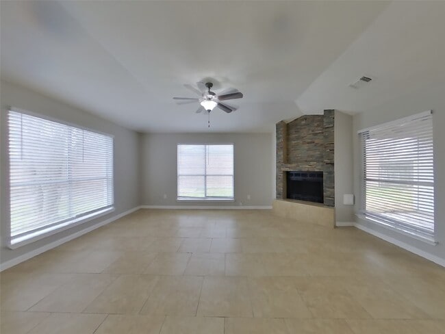 Building Photo - 16006 Camino Del Sol Dr