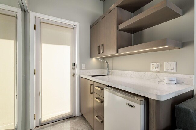 Building Photo - 1155 E Paseo El Mirador