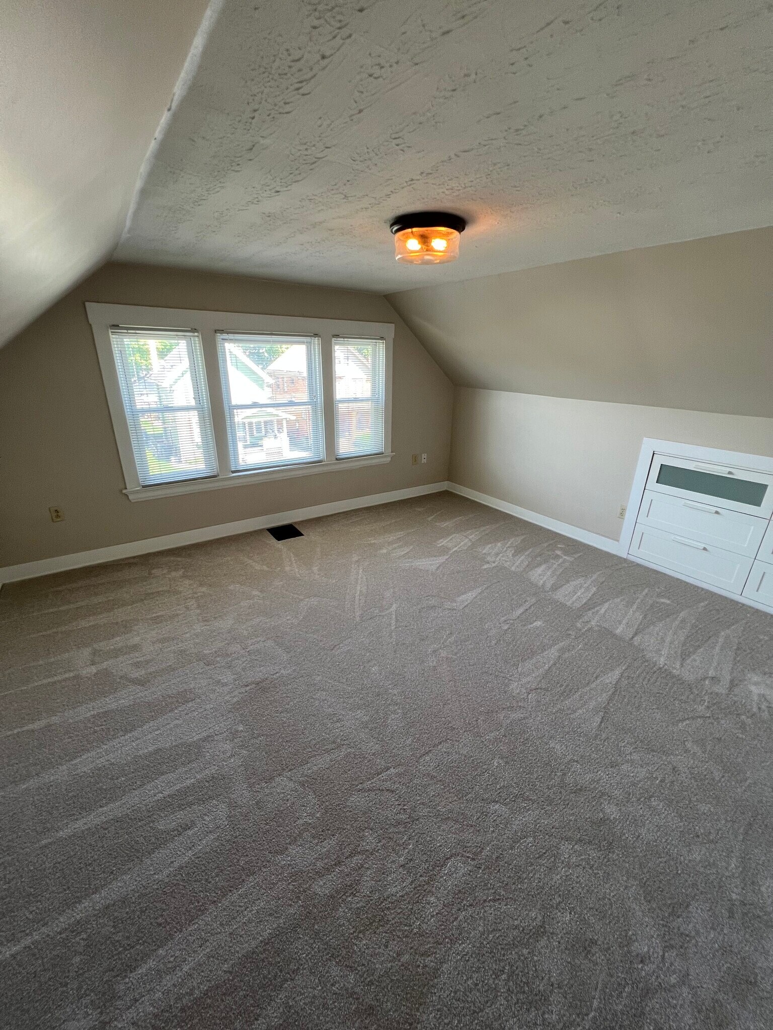 Bedroom 2 - 3935 Burwood Ave