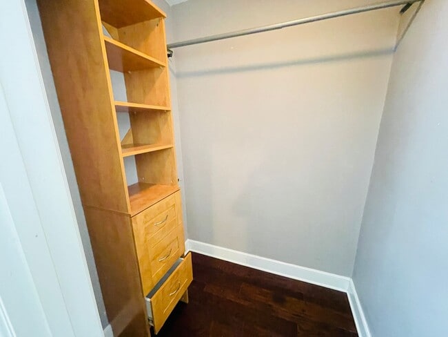 Building Photo - Modern High-Rise Condo in Downtown Orlando...