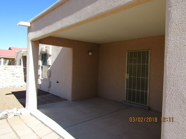 Building Photo - 4090 Bravia Dove Loop