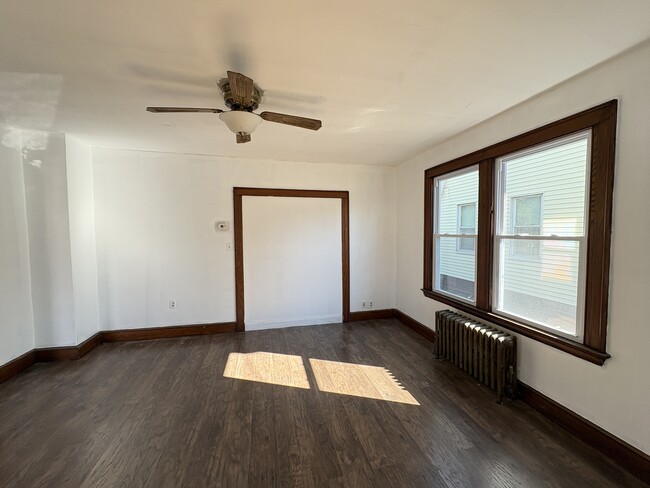 Building Photo - 273 Peck Ave