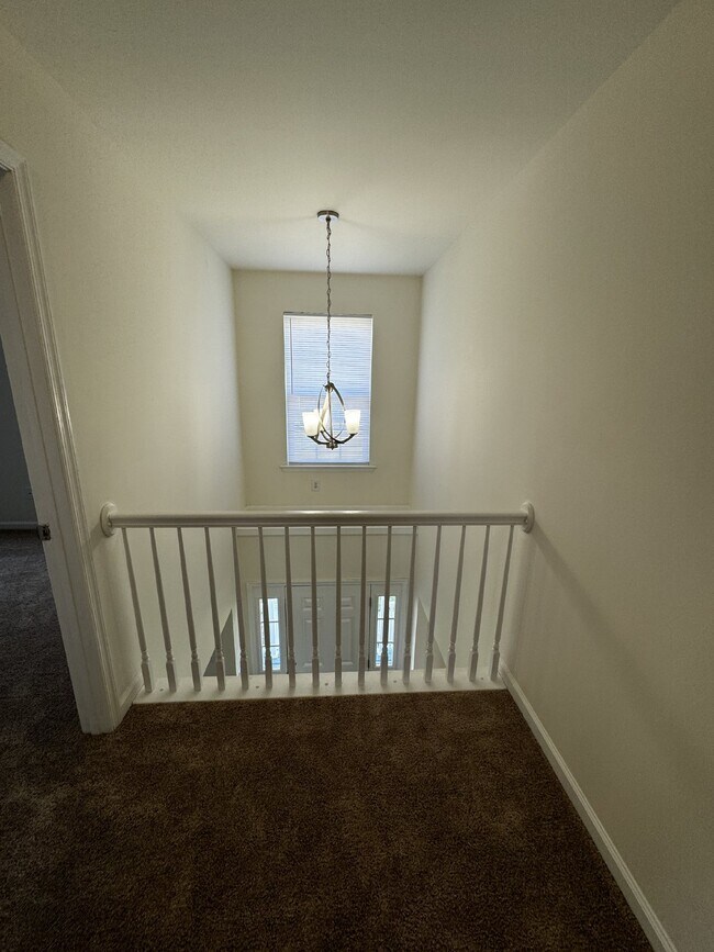Building Photo - Charming 4 Bed, 2.5 Bath Home in Frederick...