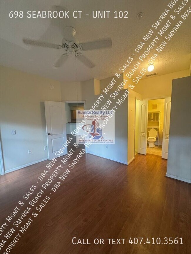 Building Photo - 698 Seabrook Ct