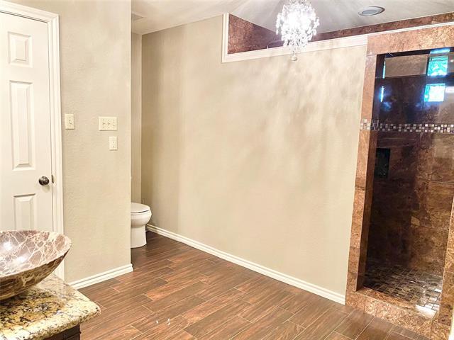 Building Photo - 2300 Alicia Ct