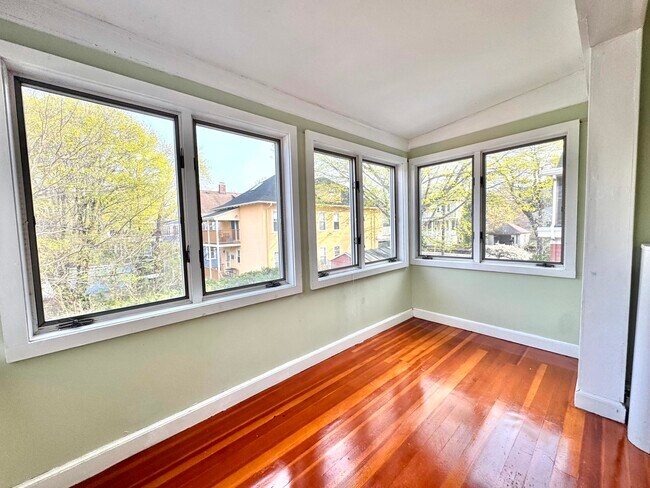 Building Photo - 40 Highland Ave