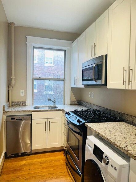 Building Photo - 6645 Georgia Ave NW