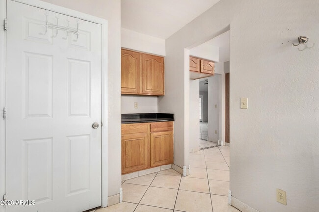 Building Photo - 8812 W Pinnacle Peak Rd