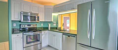 Building Photo - 15035 Sterling Oaks Dr