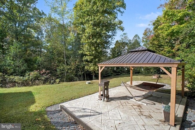 Building Photo - 8052 Buckthorne Run